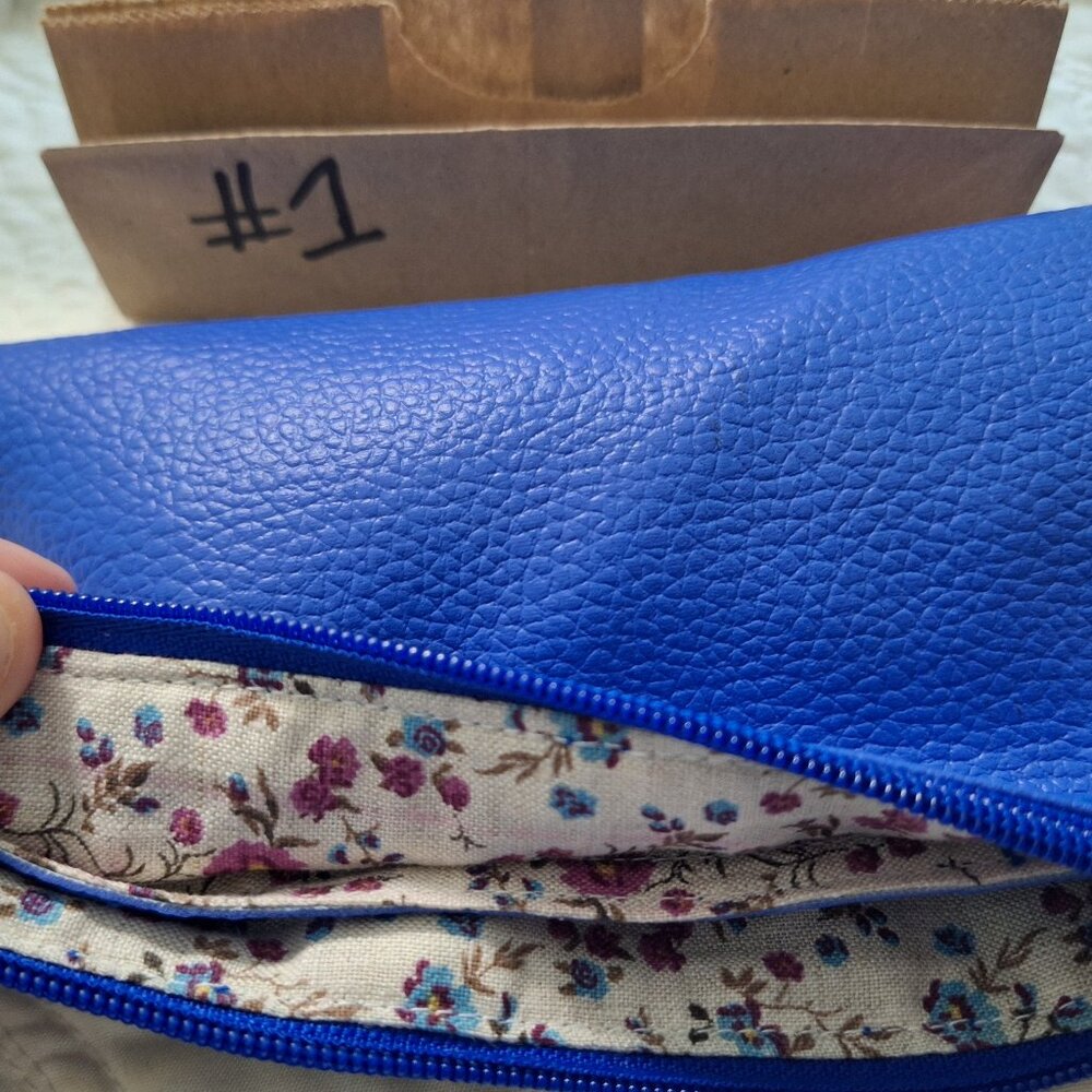 Wristlet Fun!! SEE DESCRIPITION - Picture 3 of 15